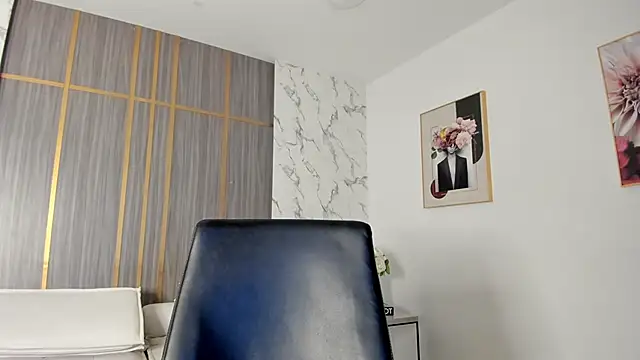 Dollar-girl online show from 04.02.26