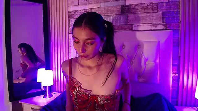 Snapshot of kendall_saenz chatting on 01.11.25 kendall saenz online show from 01.11.25