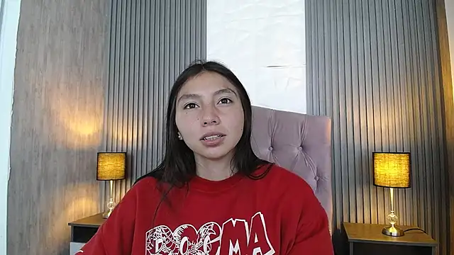 Snapshot of kendall_saenz chatting on 02.27.25 kendall saenz online show from 02.27.25