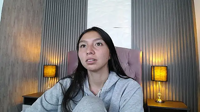 Snapshot of kendall_saenz chatting on 03.05.25 kendall saenz online show from 03.05.25