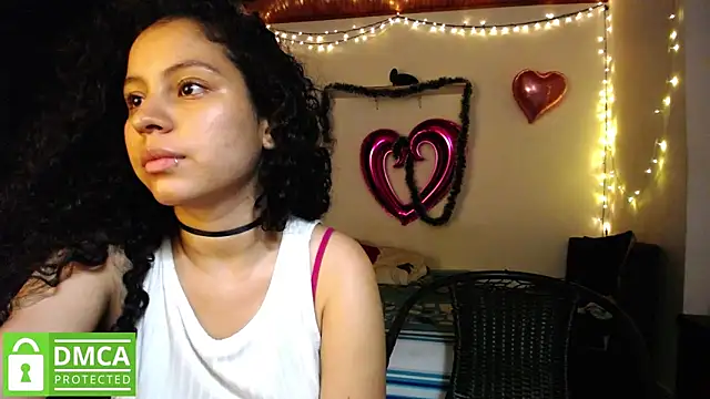 Snapshot of Mr_MrsCurie chatting on 12.06.24 Mr MrsCurie online show from 12.06.24