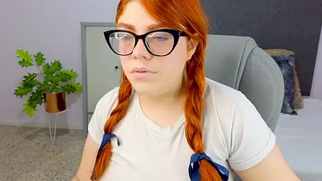 lucie nicolls online show from 12.21.24