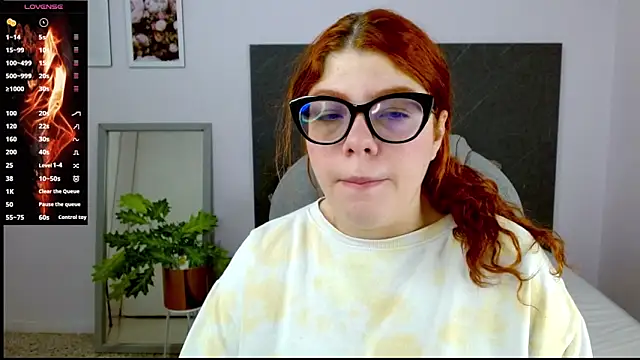 lucie nicolls online show from 01.20.25