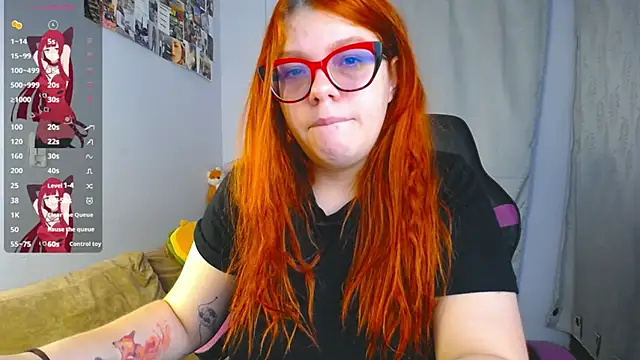 lucie nicolls online show from 03.09.25