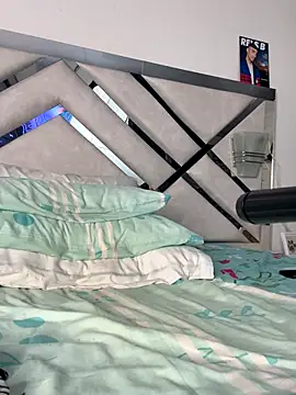 maybelline69 online show from 10.14.25