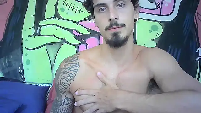 Snapshot of milkoffe chatting on 02.12.25 milkoffe online show from 02.12.25