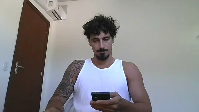 Snapshot of milkoffe chatting on 02.01.26 milkoffe online show from 02.01.26