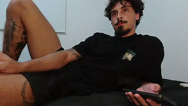 Snapshot of milkoffe chatting on 03.09.26 milkoffe online show from 03.09.26