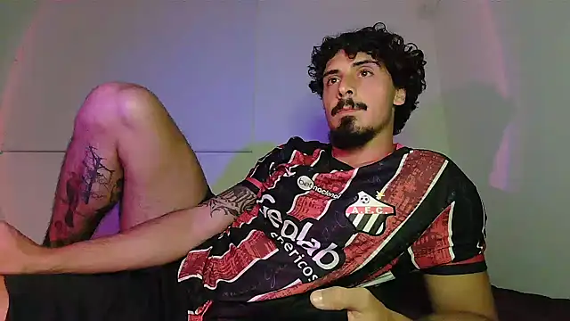 Snapshot of milkoffe chatting on 03.11.26 milkoffe online show from 03.11.26