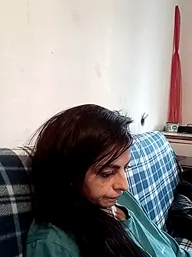 Snapshot of ChantalXOrchid chatting on 12.04.25 ChantalXOrchid online show from 12.04.25