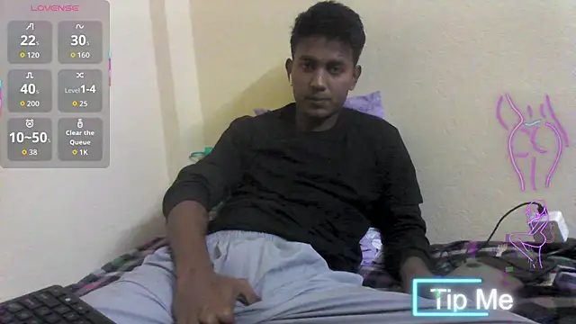 Snapshot of just_fucks chatting on 12.13.25 just fucks online show from 12.13.25