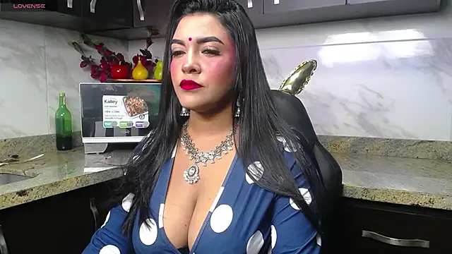 lakshmiraniii online show from 03.11.25