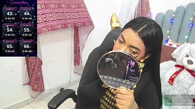 lakshmiraniii online show from 11.21.25