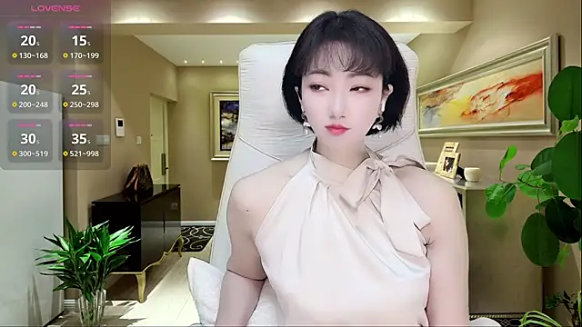 Mist lili online show from 12.04.24