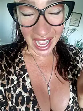 Snapshot of TheGoddessBianca chatting on 12.13.24 TheGoddessBianca online show from 12.13.24