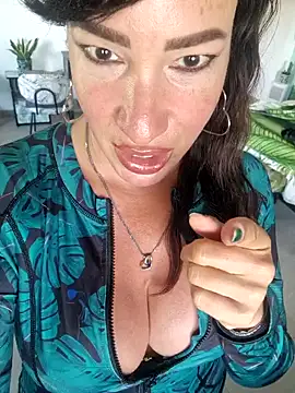 Snapshot of TheGoddessBianca chatting on 12.15.24 TheGoddessBianca online show from 12.15.24