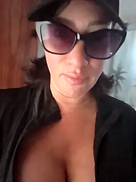 Snapshot of TheGoddessBianca chatting on 03.05.26 TheGoddessBianca online show from 03.05.26