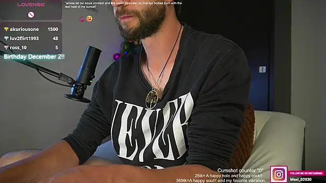 Snapshot of just_maxii chatting on 12.02.24 just maxii online show from 12.02.24