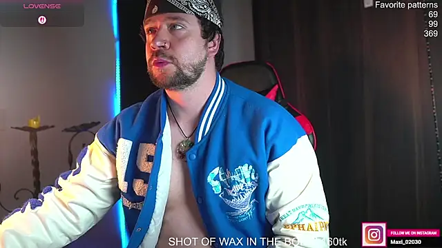 just maxii online show from 04.12.26