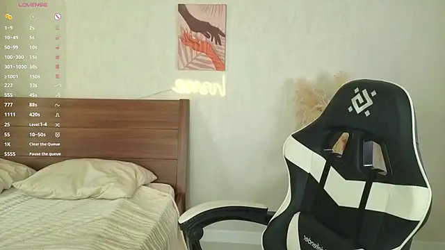 IdaValenti online show from 09.30.25