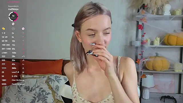 IdaValenti online show from 11.22.25