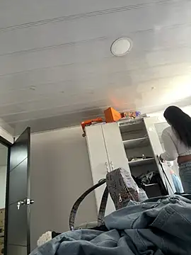 Snapshot of Cataleya_hxc chatting on 12.20.24 Cataleya hxc online show from 12.20.24