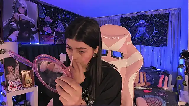 LanaKyutt online show from 03.04.25