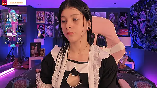 LanaKyutt online show from 10.12.25