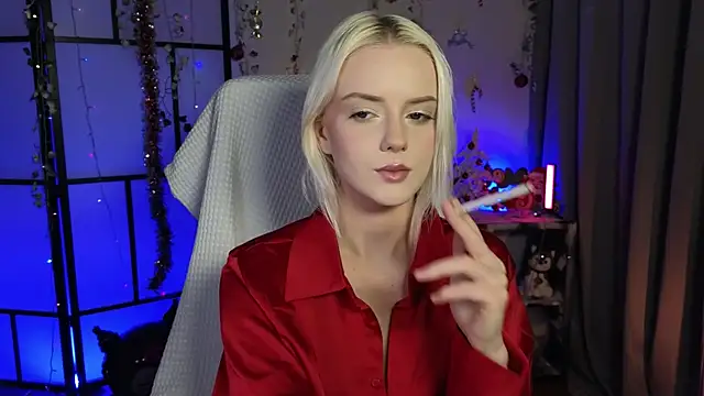 Snapshot of ImBonBon chatting on 12.05.25 ImBonBon online show from 12.05.25