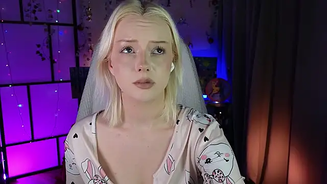 Snapshot of ImBonBon chatting on 02.20.26 ImBonBon online show from 02.20.26