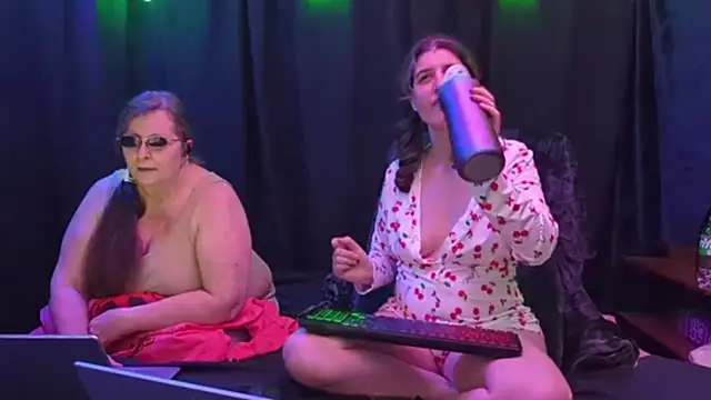 Sexy Mama-69 online show from 03.14.25