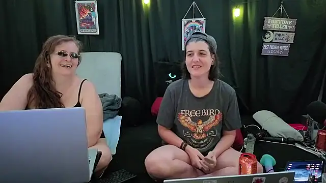 Sexy Mama-69 online show from 11.21.25