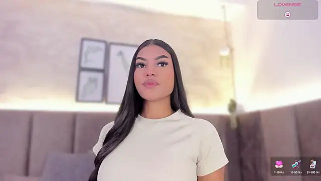 chloe sullivannn online show from 12.02.24