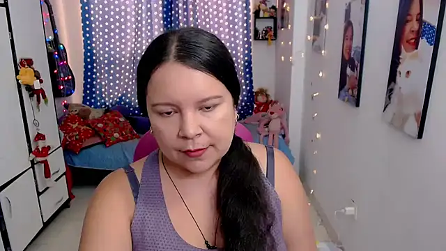 Snapshot of claryssa_ chatting on 01.08.26 claryssa online show from 01.08.26