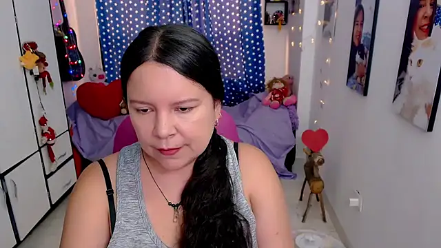 Snapshot of claryssa_ chatting on 02.12.26 claryssa online show from 02.12.26