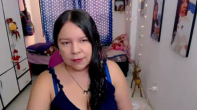 Snapshot of claryssa_ chatting on 02.21.26 claryssa online show from 02.21.26