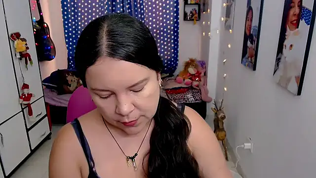 Snapshot of claryssa_ chatting on 02.23.26 claryssa online show from 02.23.26