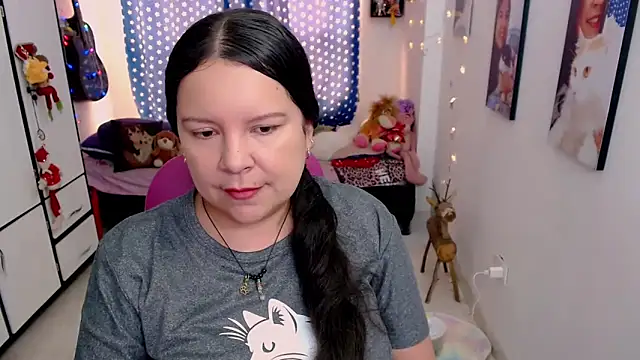 Snapshot of claryssa_ chatting on 02.24.26 claryssa online show from 02.24.26