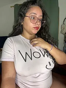 CurlyGirl 1 online show from 11.13.25