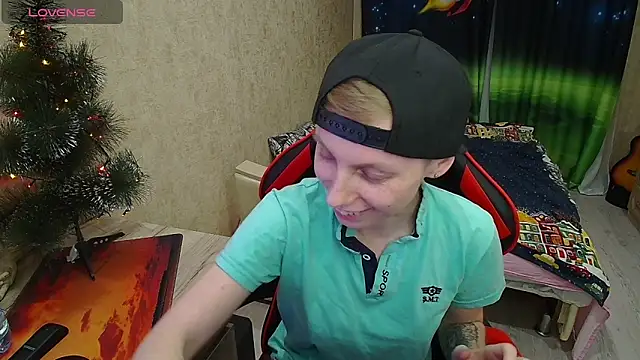 Alexis Gordon online show from 01.07.25