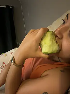 NicolRoss  online show from 04.09.26