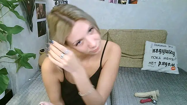 -GoldenGirl- online show from 11.13.25