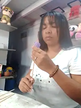 VivienAndClark online show from 11.04.25