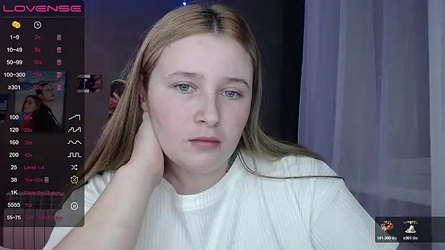 Light Luna online show from 11.08.25