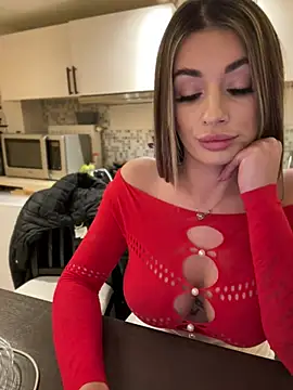 Snapshot of IsabellaEtthan chatting on 12.27.24 IsabellaEtthan online show from 12.27.24
