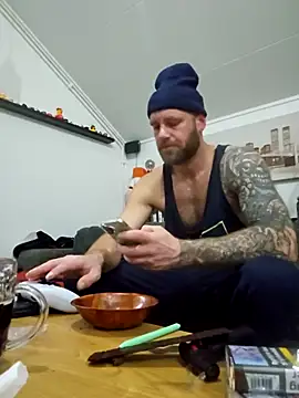 eltoulou online show from 12.19.25