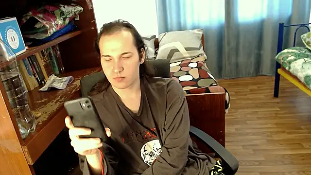 EvaMiron online show from 01.26.25