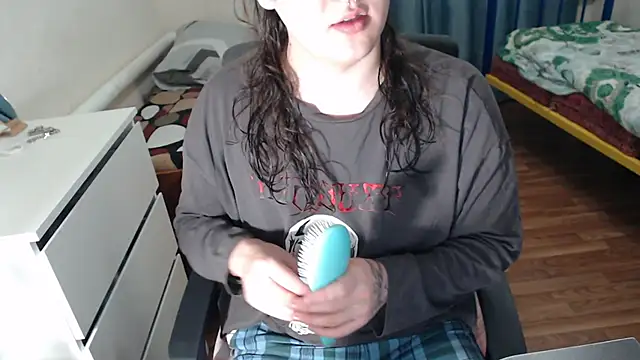 EvaMiron online show from 11.04.25