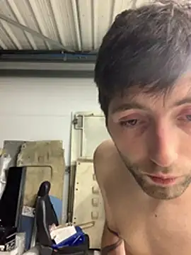 GuillaumebeauZizi online show from 02.12.26