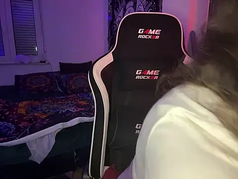 kinkygirl420x online show from 02.04.25